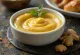 Molho de gengibre, mostarda e natas servido