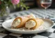Cannoli de chocolate branco servido