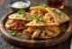 Quesadilla de frango servida fresca