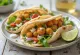 Pita gyros vegana com grão-de-bico e tofu